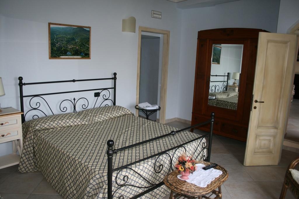 Casa Vacanze San Francesco บาญญี ซาน ฟีลิปโป ห้อง รูปภาพ